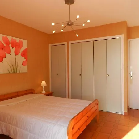 Apartment T2 Au Lavandou - Vue Mer, Parking Prive - Fr-1-251-858